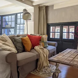 ** Bed & Breakfast De 2 Pakhuisjes Nederland
